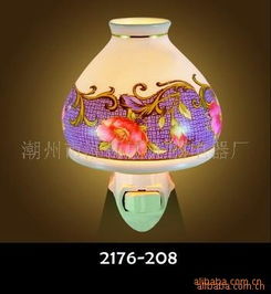 點(diǎn)亮生活，隨心調(diào)節(jié) 美式陶瓷小夜燈與手持扇的實(shí)用與裝飾美學(xué)