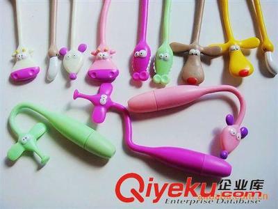 鄰舍工廠 創(chuàng)意動(dòng)物彎曲筆，打造獨(dú)特贈(zèng)品新選擇